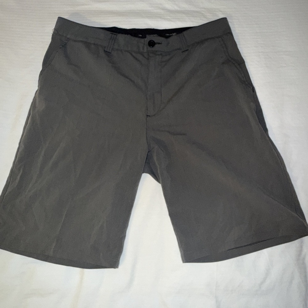 Travis Matthew Men's 36" Gray Vertical Striped Golf Shorts
